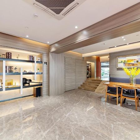 Starway Hotel Сямън Екстериор снимка