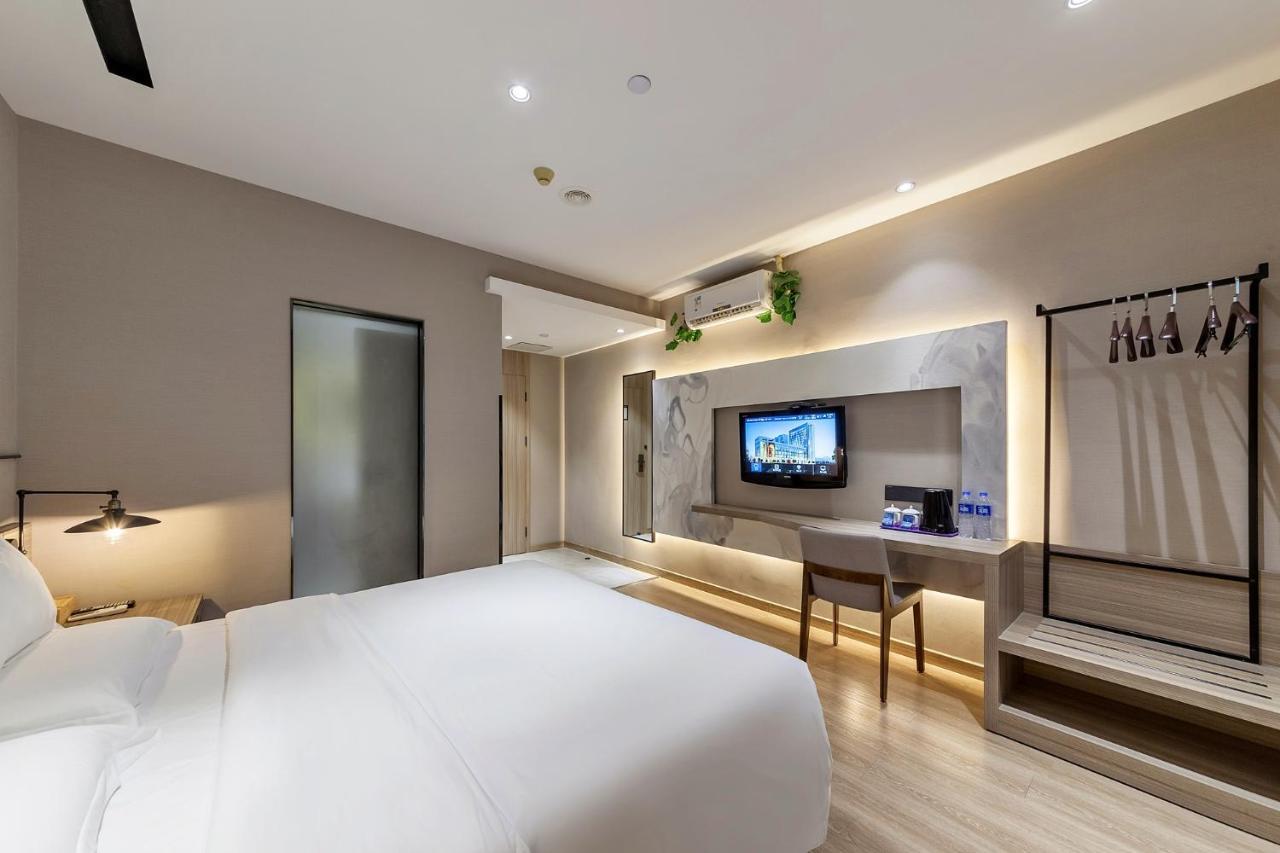 Starway Hotel Сямън Екстериор снимка