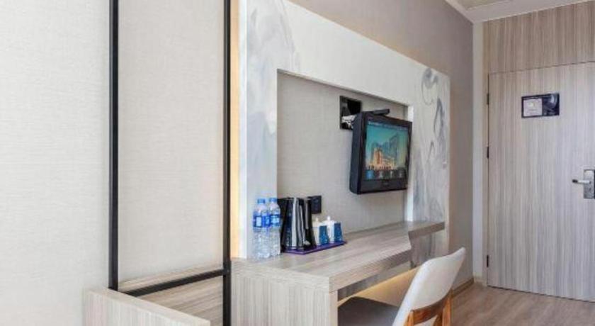 Starway Hotel Сямън Екстериор снимка